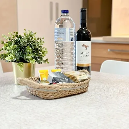 Pascoal De Melo Flat By Homeful Homes