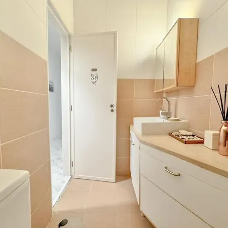 Pascoal De Melo Flat By Homeful Homes Apartment