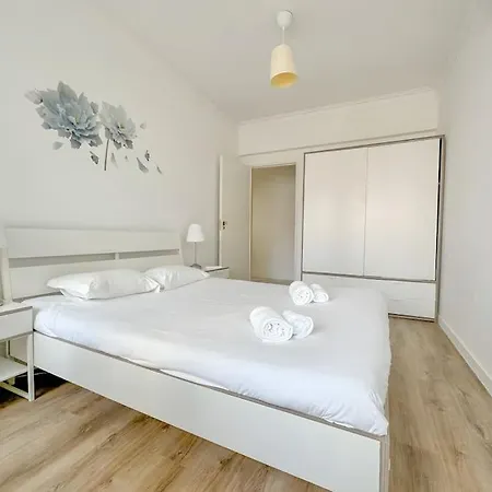 Pascoal De Melo Flat By Homeful Homes Apartman