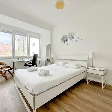 Pascoal De Melo Flat By Homeful Homes *