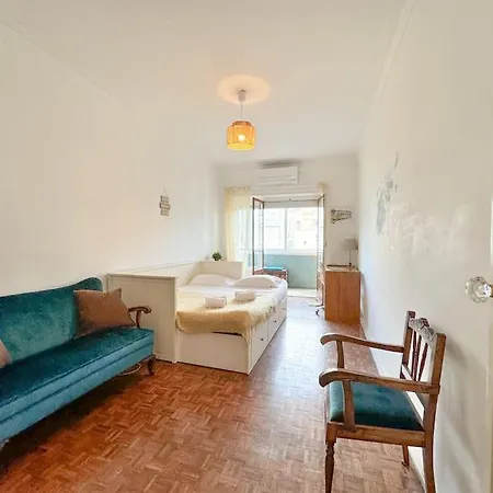 Pascoal De Melo Flat By Homeful Homes Apartman Lisboa